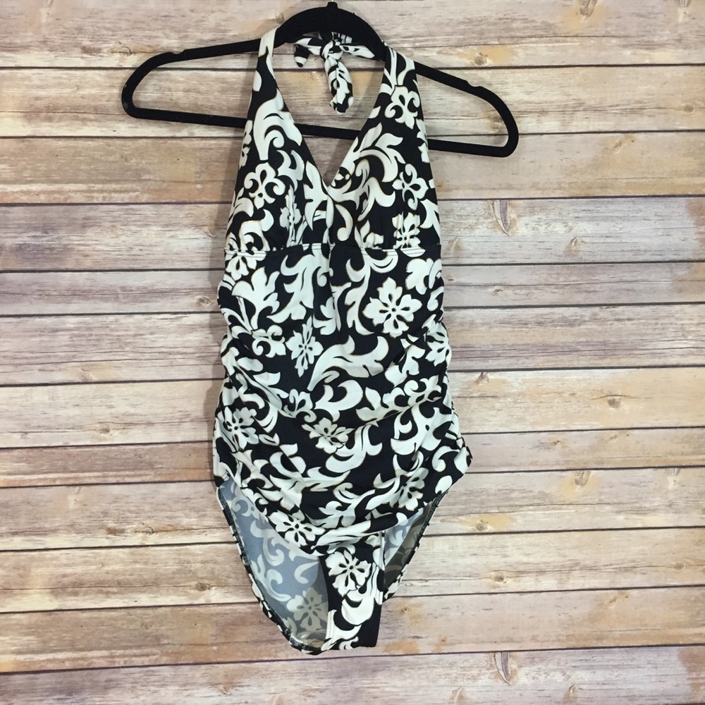 Silhouette solution sz 14 slimming halter swimsuit